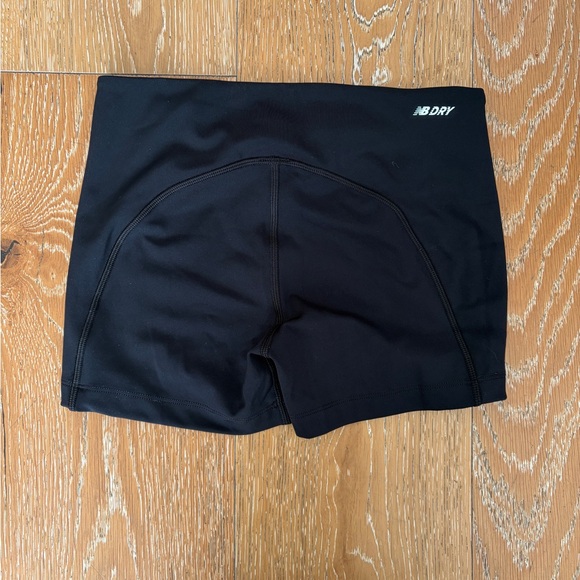 New Balance Women's Black Spandex - Picture 2 of 2
